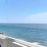 Gran Ventanal El Crucero Renovado Frente Al Mar Apartament